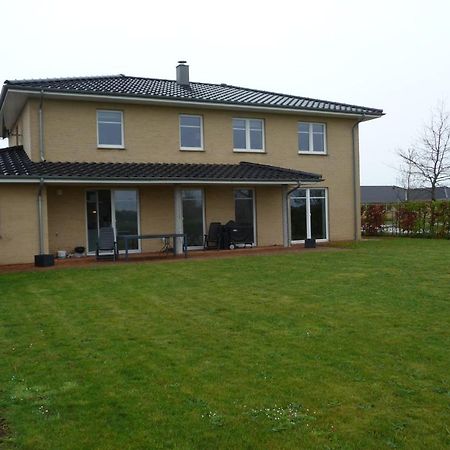 Vaerelse I Augustenborg I Stor Villa Екстериор снимка